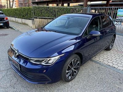 Usata VW Golf VIII 110 CV (80 kW) 2022 Blu/azzurro Berlina