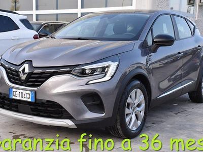 Usata Renault Captur Business 95 CV (69 kW) 2021 Grigio SUV
