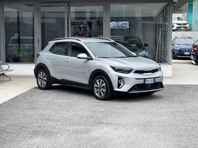 Usata Kia Stonic 82 CV (60 kW) 2023 Grigio SUV