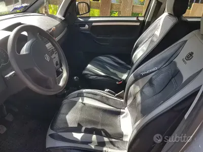 Usata Opel Meriva 101 CV (74 kW) 2006 Grigio Monovolume