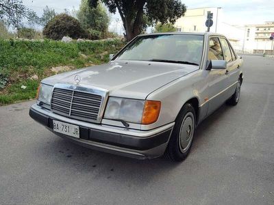 Mercedes 200