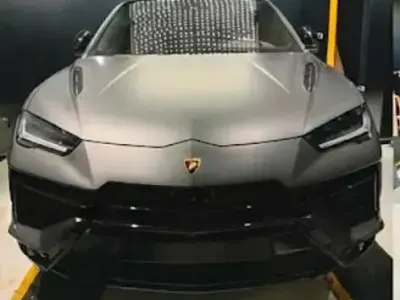 Usata Lamborghini Urus 666 CV (489 kW) 2023 Nero SUV