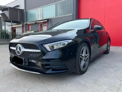 Usata Mercedes A180 Premium 109 CV (80 kW) 2018 Nero Berlina