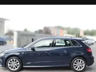 Usata Audi A3 Admired 116 CV (85 kW) 2020 Blu Berlina