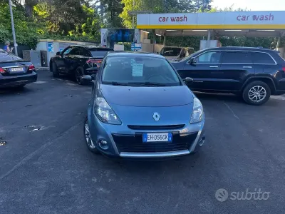 Brugt Renault Clio II 103 HK (75 kW) 2011 Grå Sedan