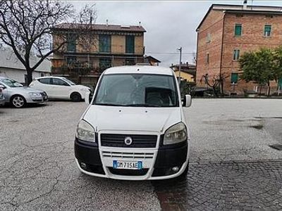 Usata Fiat Doblò 105 CV (77 kW) 2008 Bianco Monovolume
