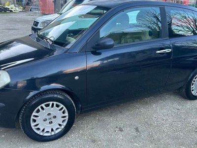 usata Lancia Ypsilon 1.2i 16V cat LS