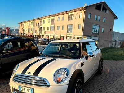 usata Mini One Clubman NEOPATENTATI