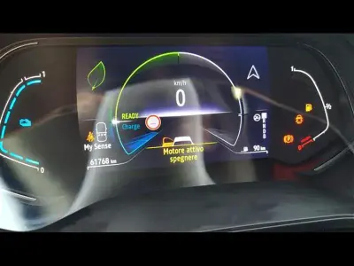 Usata Renault Captur Intens 145 CV (106 kW) 2022 Rosso SUV