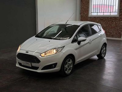 Usata Ford Fiesta Titanium 75 CV (55 kW) 2016 Bianco Berlina