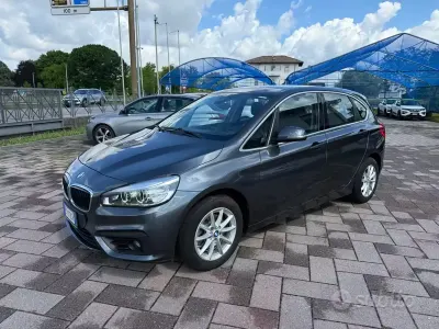 Usado BMW 218 Advantage 150 HP (110 kW) 2015 Cinzento Carrinha