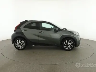 Usata Toyota Aygo X 72 CV (52 kW) 2022 Verde SUV