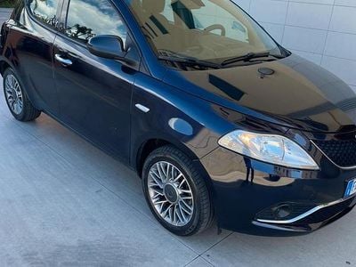 Usata Lancia Ypsilon 69 CV (50 kW) 2015 Utilitaria