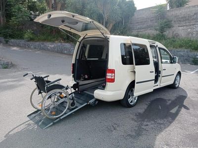 usata VW Caddy Pianale ribassato con rampa disabili in carrozzina
