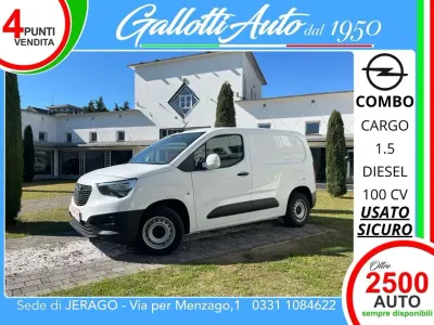 Usata Opel Combo Edition 101 CV (74 kW) 2021 Bianco Monovolume
