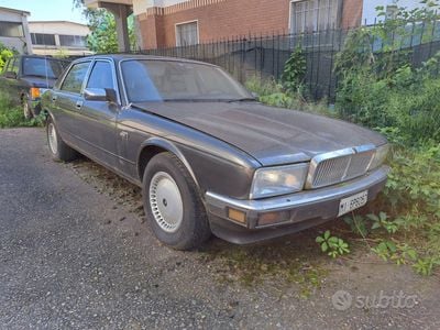 Usata Jaguar XJ Sovereign 159 CV (116 kW) 1990 Verde Berlina