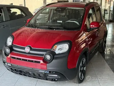 Nuova Fiat Panda Cross 70 CV (51 kW) 2025 Nero Utilitaria