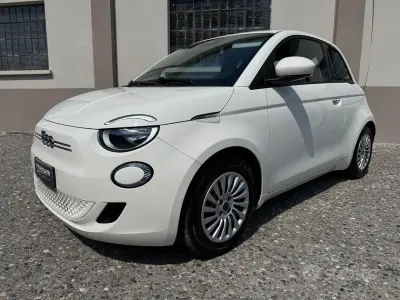 Usata Fiat 500e 69 kW (95 CV) 2023 Bianco Utilitaria