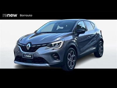 Usata Renault Captur Intens 100 CV (73 kW) 2023 Grigio scuro SUV
