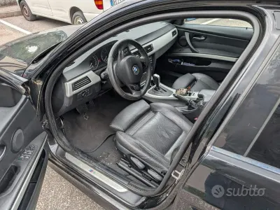 Usata BMW 320 177 CV (130 kW) 2007 Nero Station wagon