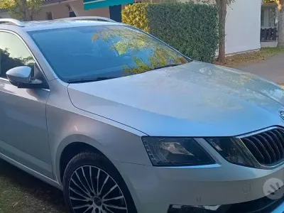 Usata Skoda Octavia 131 CV (96 kW) 2020 Grigio Station wagon