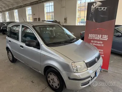 Usado Fiat Panda Dynamic 69 CV (50 kW) 2011 Gris Utilitario