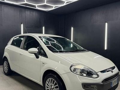 Usata Fiat Punto Evo Emotion 77 CV (56 kW) 2010 Bianco Utilitaria