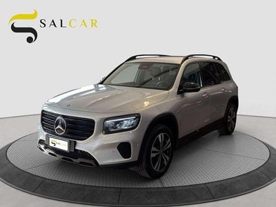 Mercedes GLB200