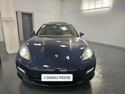 Usata Porsche Panamera 299 CV (219 kW) 2010 Blu Utilitaria
