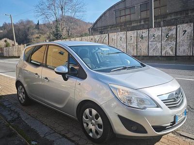 Usata Opel Meriva 95 CV (69 kW) 2012 Grigio Monovolume