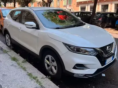 Usata Nissan Qashqai 159 CV (116 kW) 2019 Bianco SUV