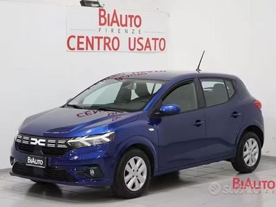 Usata Dacia Sandero Expression 67 CV (49 kW) 2024 Blu Berlina