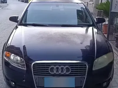 Usata Audi A4 140 CV (102 kW) 2006 Bluazzurro Berlina