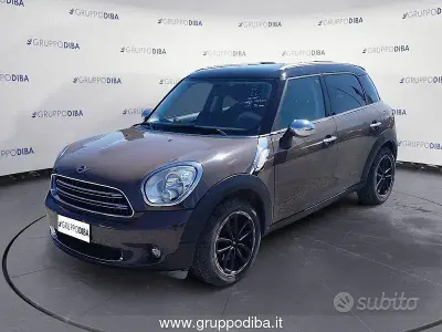 Usata Mini Cooper D Countryman 111 CV (81 kW) 2015 Marrone SUV