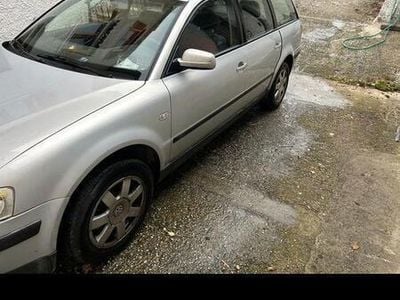 Usata VW Passat 110 CV (80 kW) 2000 Grigio Station wagon