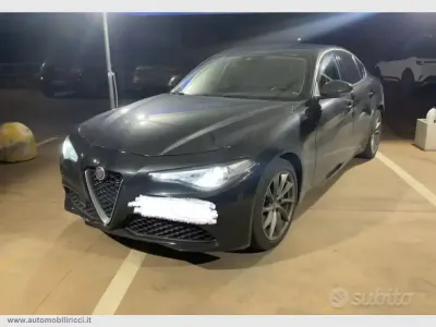 Second-hand Alfa Romeo Giulia Super 160 CP (117 kW) 2018 Negru Berlinǎ