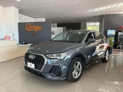 Usata Audi Q3 Ambiente 150 CV (110 kW) 2023 Grigio chronos pastello SUV