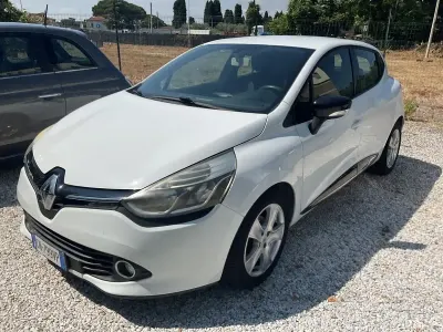 Usata Renault Clio IV 75 CV (55 kW) 2013 Bianco Berlina