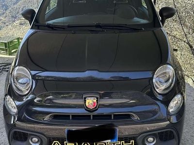 Usata Abarth 695 179 CV (131 kW) 2024 Nero Utilitaria