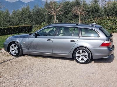 Usata BMW 530 235 CV (172 kW) 2009 Argento Station wagon