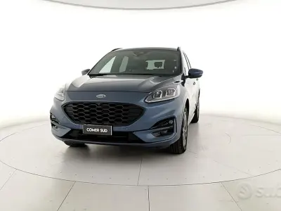 Usado Ford Kuga ST-Line X 120 CV (88 kW) 2023 Azul SUV