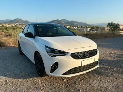 Usata Opel Corsa GS Line 75 CV (55 kW) 2022 Bianco Utilitaria