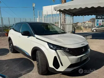 Usata Peugeot 3008 Allure 131 CV (96 kW) 2022 Bianco SUV
