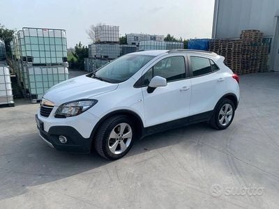 Usata Opel Mokka Cosmo 140 CV (102 kW) 2015 Bianco SUV