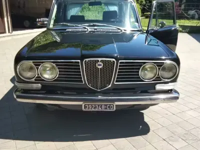 Begagnad Lancia 2000 1970 Svart Sedan