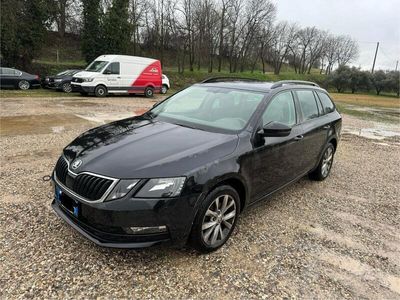 usata Skoda Octavia 1.6 TDI 115 CV DSG Wagon DA RIPARARE