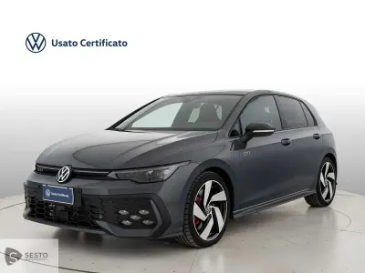 Gebraucht VW Golf VIII GTI 265 PS (194 kW) 2025 Grau Limousine
