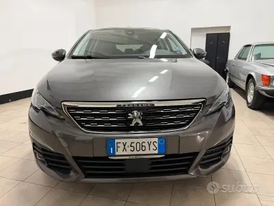 Begagnad Peugeot 308 S 131 HK (96 kW) 2019 Grå Sedan