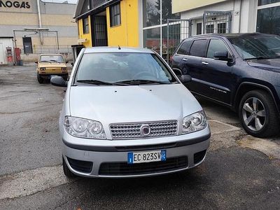 Usata Fiat Punto Classica 60 CV (44 kW) 2010 Grigio Utilitaria