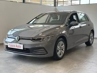 Usata VW Golf VIII 110 CV (80 kW) 2021 Grigio Berlina